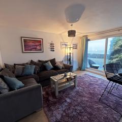 Beach Court Ground Floor - Cosy Apartment with Sea Views
