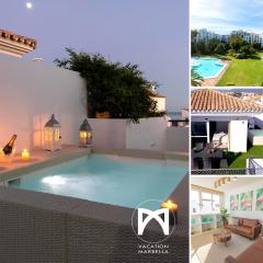 VACATION MARBELLA I Terrazas de Banus, Romantic, Jacuzzi, Pet-Friendly, Cosy Duplex Penthouse, 2min walk to Marina