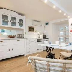 Charming Studio apartment at House Rustica with terrace and nearby parking
