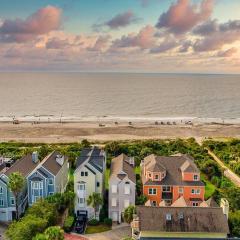 Grand Pavilion 15 - Oceanfront Home! Pool Pass