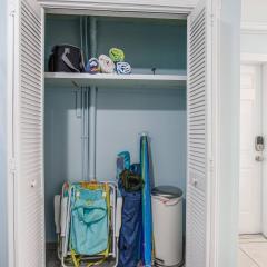 Coastal Breeze Siesta Dolphin "A"