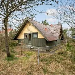 2 Bedroom Beautiful Home In Nørre Nebel