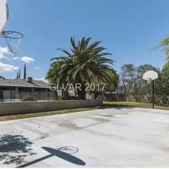 Luxury Home with private pool and full size basketball court