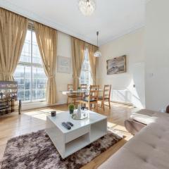 Apartment in Baker Street- Huge Balcony