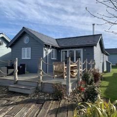 Blue Moon at The Bay Filey, sleeps 4-5, 2 dogs welcome