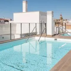 Modern with swimming pool- 2Bd 2Bth- Triana