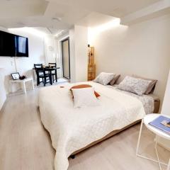 Upea yksiö+parveke. Ihastu, parhaalla paikalla.