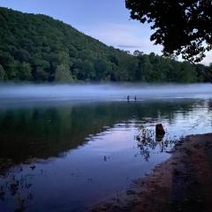 3BR Condo with Lake View - Trout Fishing - Playground - 2 Pools - Stairs Required - FREE TICKETS INCLUDED - PR69-9