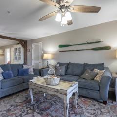 3BR Updated Walk-In Condo - Near the Strip - FREE TICKETS INCLUDED - CH4-4