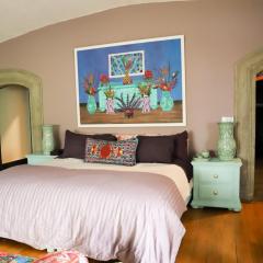 Gallery and Boutique BNB in San Angel Inn