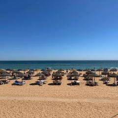 Bellavista Modern Comfort, 3 Balcony, Family Apartment with Wi-Fi