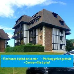 M2M confortable studio cabine avec parking privé gratuit - 4 min à pied de la plage - hypercentre