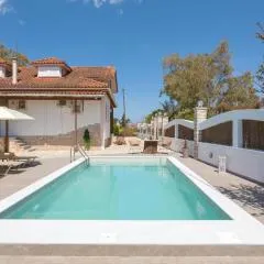 Ilenia's 3 Bedroom House With Private Pool