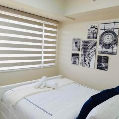 Larue cozy room in Solemare Parksuites Paranaque