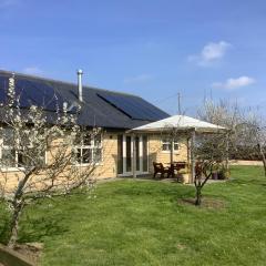 Orchard Cottage, Clematis cottages, Stamford. Accessible luxury home.