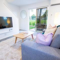 2 Bedrooms overlooking Park - Exquisite Views