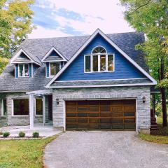 Lakeview Cottage in the forest with private Swimming Pool