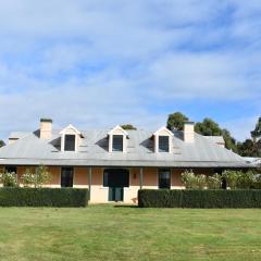 CLAYFIELD HOMESTEAD - rustic country accommodation