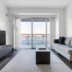 E Cambridge 1BR w Gym WD nr Lechmere Station BOS-607