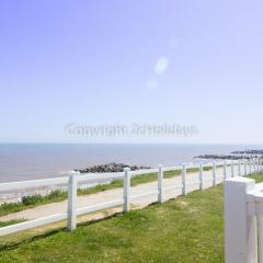 Luxury Caravan Boasting Full Sea Views At Hopton Holiday Park Ref 80041s