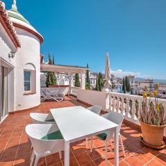 Amazing villa with magical view and pool in Nerja