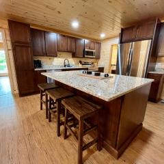 The Hitching Post: Spacious 5BR/4BA Rancher