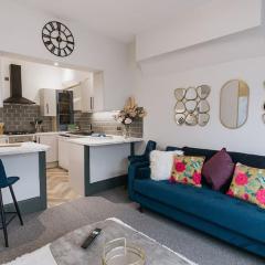 GROVE HOUSE NO.07 - Luxury Apartment close to the Llandudno Beach