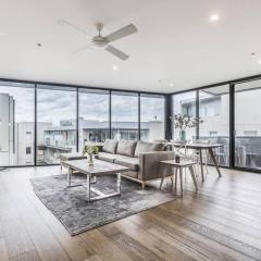 Amazing Luxury Apartment & so close to the CBD - 01756