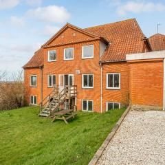Stunning Home In Hanstholm With Wifi And 5 Bedrooms