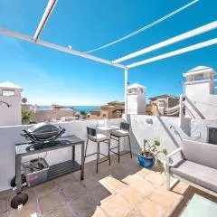 Penthouse with roof terrace in Parador, Nerja