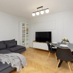 Warsaw Old Town Apartment 2023 by Renters