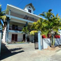 2 bedrooms apartement with furnished terrace and wifi at Trou aux Biches 1 km away from the beach