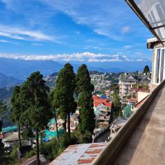 Darjeeling Heights - A Boutique Mountain View Homestay