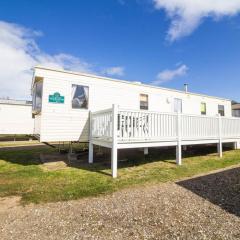 6 Berth Caravan For Hire With Decking At Manor Park In Norfolk Ref 23017s