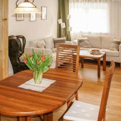Gorgeous Apartment In Ribnitz-damgarten With Wifi