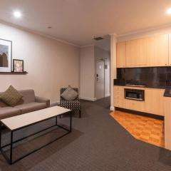 Chic 1-bedroom Apartment in Melbourne CBD