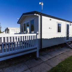 Brilliant 8 Berth Caravan At Southview Holiday Park In Skegness Ref 33005ml