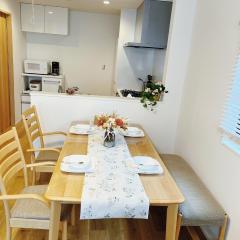 成田羽田空港直行 skytree 上野 asakusa 銀座直行 駅から徒歩8分新築戸建 駐車場付いてない