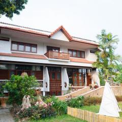 Lanaro House