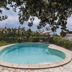 City Cottage with Garden & Pool by Wonderful Italy
