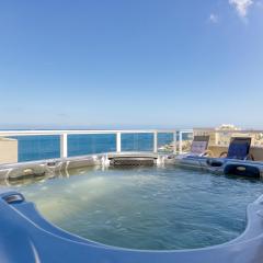 Luxurious Sea front Penthouse with private HOT TUB by 360 Estates