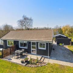 Holiday Home Anisa - 400m from the sea in SE Jutland by Interhome