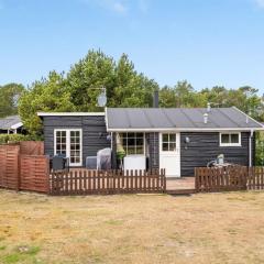 Holiday Home Haidi - 300m from the sea in NE Jutland by Interhome