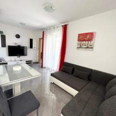 Apartman Solin 1, parking