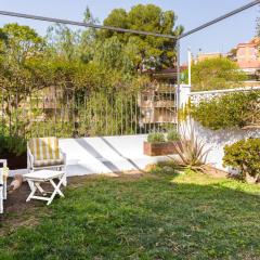Casa Jardín - residential area -free parking outdoor- Málaga Este