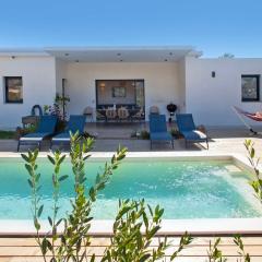 Villa avec piscine bbq pétanque Calme à 5km de la plage de sable de Calvi