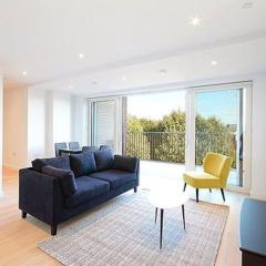 Modern & Spacious Luxury Flat-10 min to London Eye