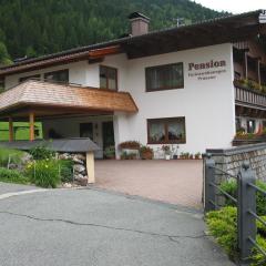 Ferienwohnungen Pension Prünster