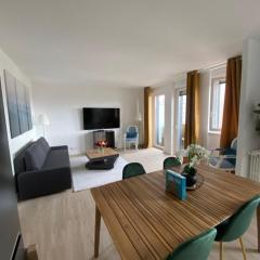 Grand Appartement Courbevoie Paris