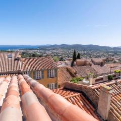 Bright 29m with nice view in Bormes-les-mimosas